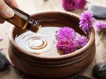 みんなのタイ古式/アロマの精油で心を解きほぐす