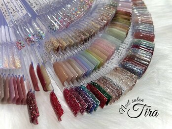 Nail salon Tira【4月1日OPEN(予定)】の写真/700種類以上のカラーを種類豊富にご用意!豊富なカラー・パーツで、あなたの理想の指先を実現します♪