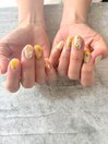 ミモザ風フラワーネイル