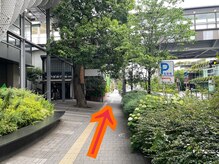 カフー(KAFUU)/左手につばめグリルを進みます