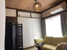 落ち着いた店内でリラックスして頂きながらの施術♪
