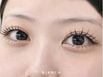ビアンカ センター南店(Bianca)の写真/柔らかく軽い付け心地が魅力！【フラットラッシュ120本¥6100】ナチュラルだけど印象的なキュートeyeに♪