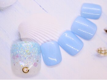ネイルサロンアンドスクール ラフィーネ 池袋店/【FOOT】ラメ×ブルー