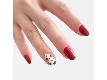 ミミ(mimi)/牛柄ネイル