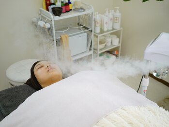 ユカリス(Yu.charis)/REVIハーブピーリング施術工程♪