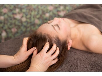 ヘルス アンド ビューティ 波の音(Health ＆ Beauty 波の音)/頭蓋骨調整