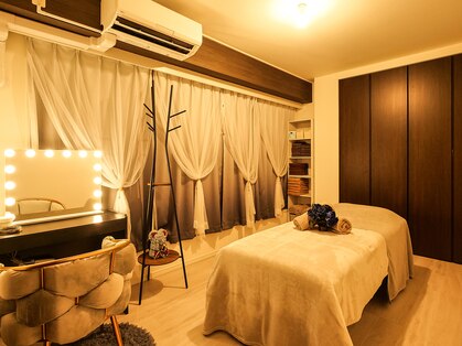 ラファエルアズ(Raphael As)の写真