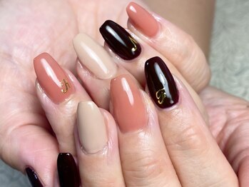 ネイルサロン さくらの写真/丁寧なカウンセリング＆施術が魅力的☆どんなシーンにも上品に溶け込む大人可愛いシンプルネイル♪