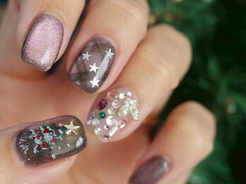 ネイル アトリエ コモード(nail atelier Comodo)/マグネットネイル[聖夜]