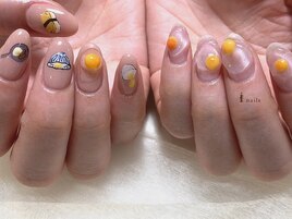 卵だらけネイル