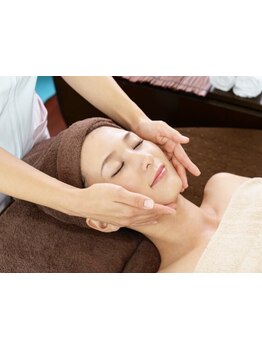 ホウレイ線・たるみ改善！予防ケア