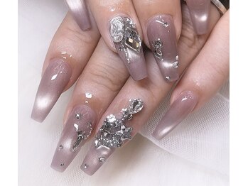 エンヴィ(ENVY)/キラキラビジューネイル