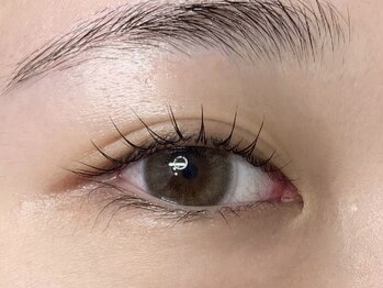アステリア(asteria)の写真/ナチュラルなのに目力UP！すっぴんでも自信の持てる目元に☆自然でナチュラルなデザインをご提供＊