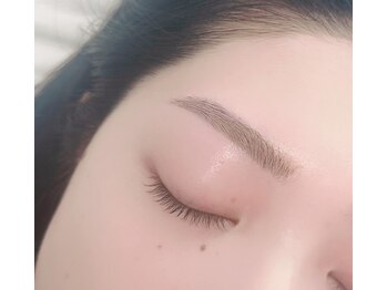 アイリー(Eyelie)/眉スタイリング