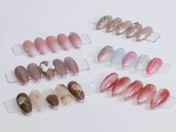 エーネイルサロン(A.nailsalon)の写真/当店人気No1☆シンプルネイルが大好評！初回オフ無料クーポンあり＆2回目以降も自店オフ無料で通いやすさ◎