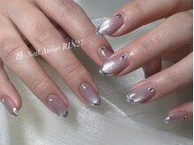 凛(RIN27)/持ち込みやり放題ネイル