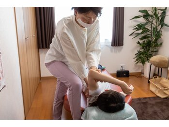 ＊女性専用整体サロン＊ kumi house【肩こり/腰痛/頭痛/骨盤矯正/筋膜リリース/小顔】/
