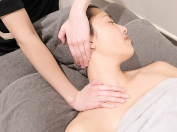 ラノン(LANON)の写真/銀座で首肩コリ改善!選べるオイルで癒やしのひとときを。心と体を芯からリフレッシュ♪
