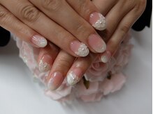 ネイルサロンミキ 横浜(MIKI)/ブライダルネイル上品3Dフラワー