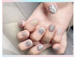 ショートネイルも相性良し！