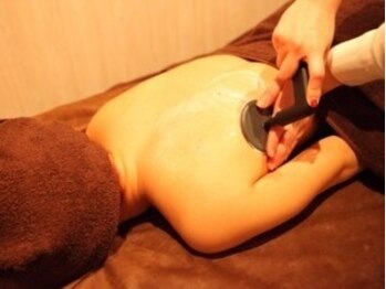 トータルビューティー グリッター(Total Beauty Glitter)の写真/《疲労回復に◎》オーダーメイドインディバで羽が生えたように軽いお身体を！疲れた身体を芯から癒します♪