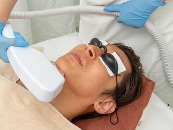 メンズレモ(MEN'S REMO)の写真/効果絶大の大人気★朝の煩わしいヒゲ剃りや青ヒゲから解放されたい方◎お悩み相談も！【結果重視サロン】