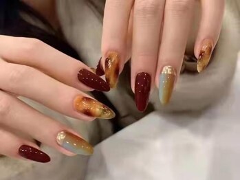 コロミネイル(colome nail)/《ネイルデザイン》