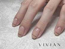 ヴィヴィアン ネイル(Vivian nail)/シンプルラインネイル