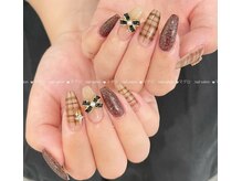 マグロ ネイルサロン/