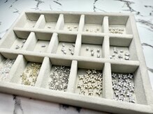 チカ(CHIKA)/シンプルな美しさの中に輝きを