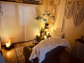 ノノン(Nonon)/ダウンライトで落ち着く空間です