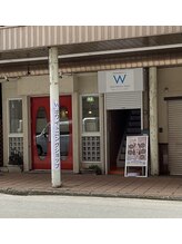 ホワイトニングショップ あおもり新町店/店舗入口