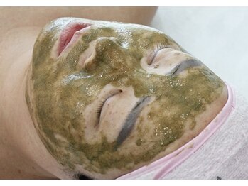 ミミー/お悩みに合わせた施術で肌質改善