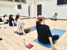 YOGERS villageの雰囲気(レッスンは11:00~/14:00~/19:00~の3部制の時間となります。)