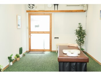 天六東整体院の写真/たった1回の施術で効果を実感できる！痛みの原因がどこか適正に対処する技術で身体のお悩みを根本解消◎