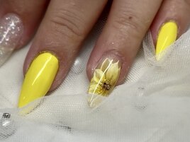 ひまわりネイル×スカルプ