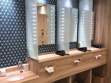 パウダーブースあり。お仕事帰りやお出かけ前のご利用も安心◎