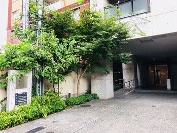 ハワイアンフォレストSpa 京都烏丸御池店/初音館　2　看板