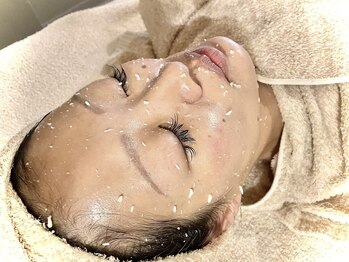 キュアフロウ 橿原店/肌質改善!艶玉肌トリートメント