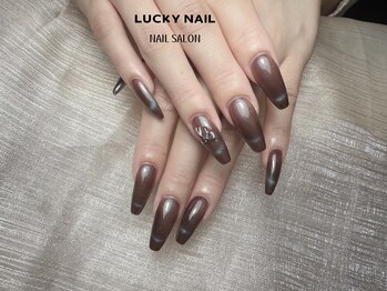 ラッキーネイル(LUCKY NAIL)/