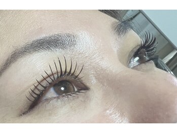 リュミエール(lash&brow lumiere)/マツエク　フラットラッシュ