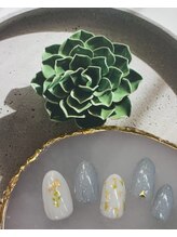 ネイル バズ(NAIL BUZZ)/初回ソフトジェルオフ込6800円