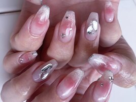 ワンホンネイル・キラキラパーツ