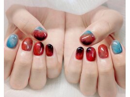 ニュアンス/赤ネイル