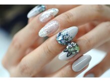 トリネブランシ ネイルアトリエ(Trinebranci._Nail Atelier)/シェル◇ビジュー