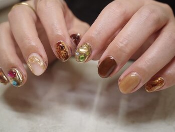 ゴールド　ニュアンスネイル