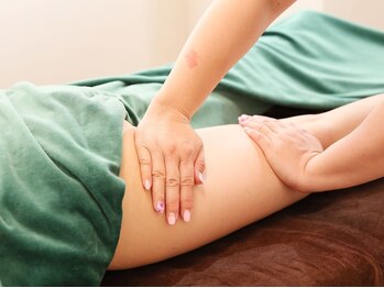 スリアン(souriant)の写真/【デトックス&リラックス効果】リンパの流れを促進し、むくみを改善！日頃の疲れを流してスッキリ健康に◎