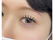 自まつげ以上の華やかさを、フラットラッシュで。フラットラッシュ/カラー/パリエク/アンドヘルシー