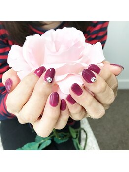 ヒトミネイルズ(Hitomi Nails)/