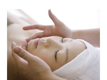 ブルームエイト(Bloom8)/最上級の美白ケア◎シミ改善